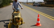 YOLLARDA YOL ÇİZGİ ÇALIŞMALARI YAPILIYOR…