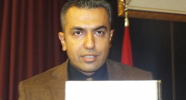 TARİHÇİ ÜNAL, KSÜ'DE KONFERANS VERDİ