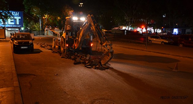 TRABZON CADDESİ VE ŞEKERDERE’NİN ALTYAPISI YENİLENİYOR