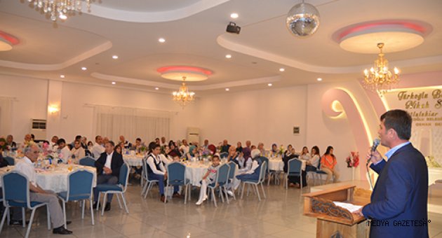 TÜRKOĞLU BELEDİYESİ MECLİS ÜYELERİ İFTARDA BİR ARAYA GELDİLER