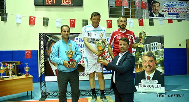 'TÜRKOĞLU BELEDİYESİ YİNE ŞAMPİYON'
