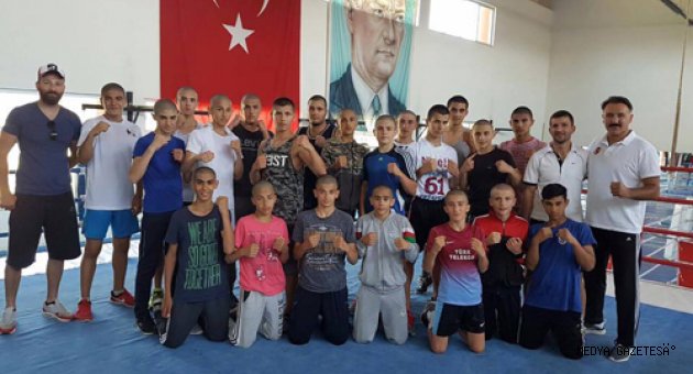 TÜRKOĞLU BOKSTA AVRUPA ŞAMPİYONASI İÇİN ROMANYA’DA