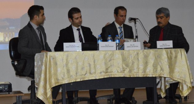 Türkoğlu’nda ‘’Eğitimde Kalite’’ Konulu Panel Verdi