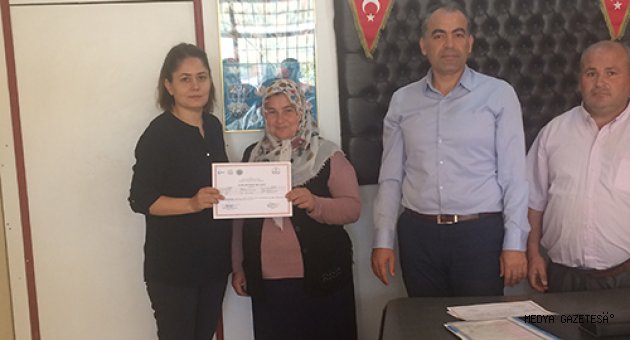 TÜRKOĞLUNDA ÇİFTÇİ KURSLARI TAMAMLANDI