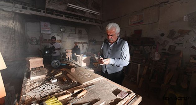 ÜNLÜ AKTÖR SERDAR GÖKHAN,