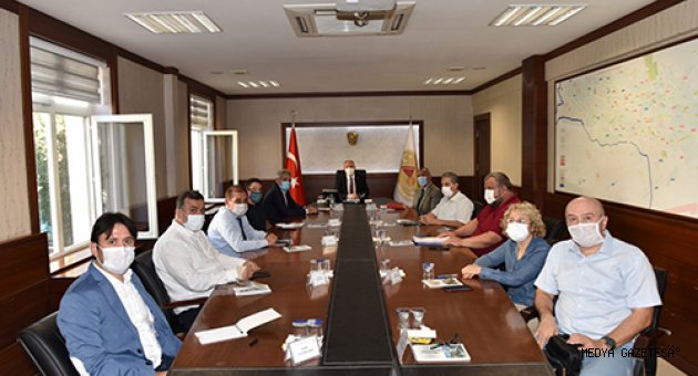 VALİ COŞKUN BAŞKANLIĞI’NDA İLİMİZDEKİ PANDEMİ SÜRECİ DEĞERLENDİRİLDİ