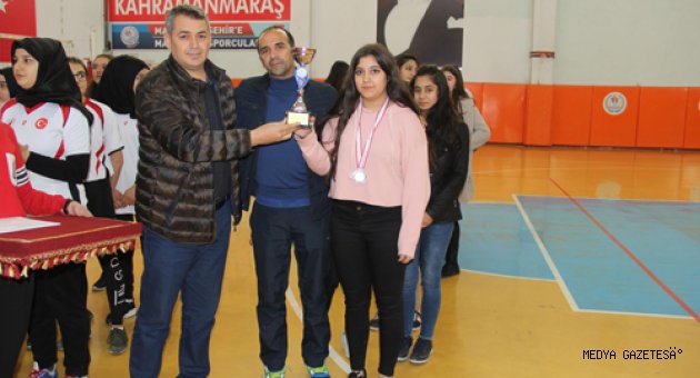 VOLEYBOL GENÇ KIZLAR (A) GRUBU İL BİRİNCİSİ BELLİ OLDU