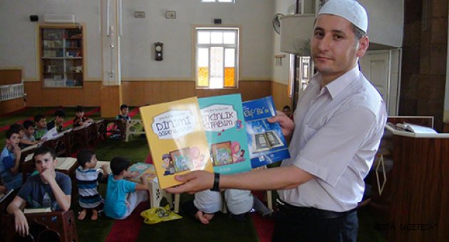 YAZ KURAN KURSLARINDA HER YAŞ ÖĞRENCİYE AYRI KİTAP