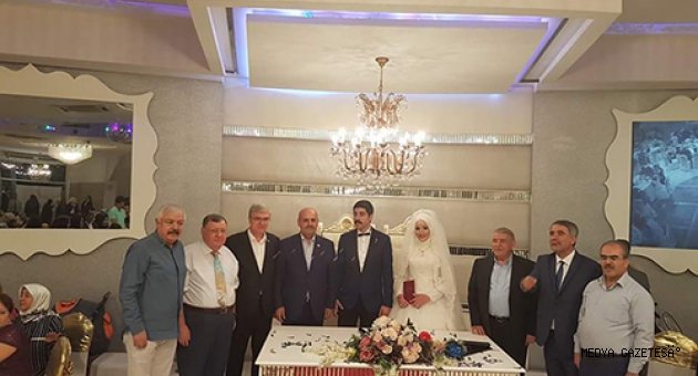 YAZARIMIZ VE HEMŞEHRİMİZ AHMET SANDAL’IN OĞLUNUN NİKÂH VE DÜĞÜN TÖRENİ