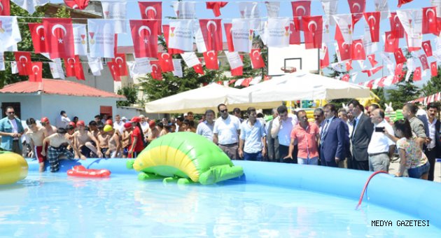 YÜZME HAVUZUNDA İNCELEME